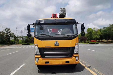 南宁绕城高速G7201安徽高速救援拖车价格|汽车轮胎漏气